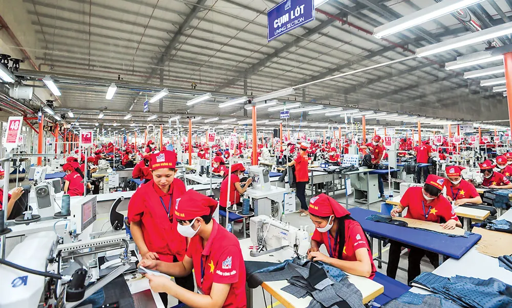 Cơ hội ngoại thâu tóm nội? ảnh 1