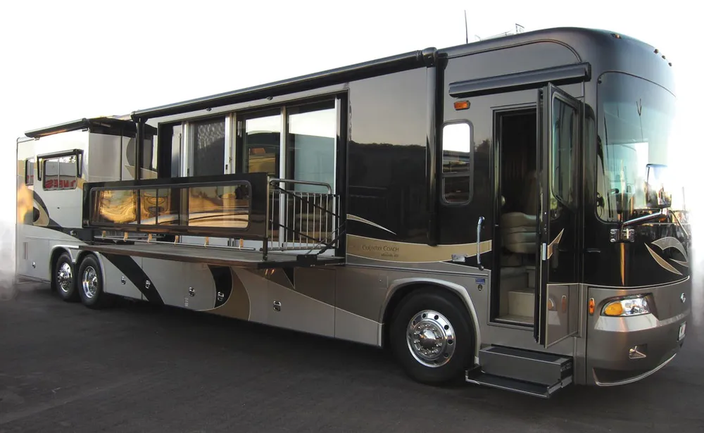 Trải nghiệm phương tiện giao thông đẳng cấp xa hoa ảnh 2