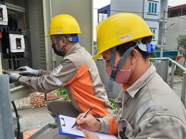 Nguoi dan 'keu troi' vi tien dien tang cao, EVN len tieng hinh anh 1