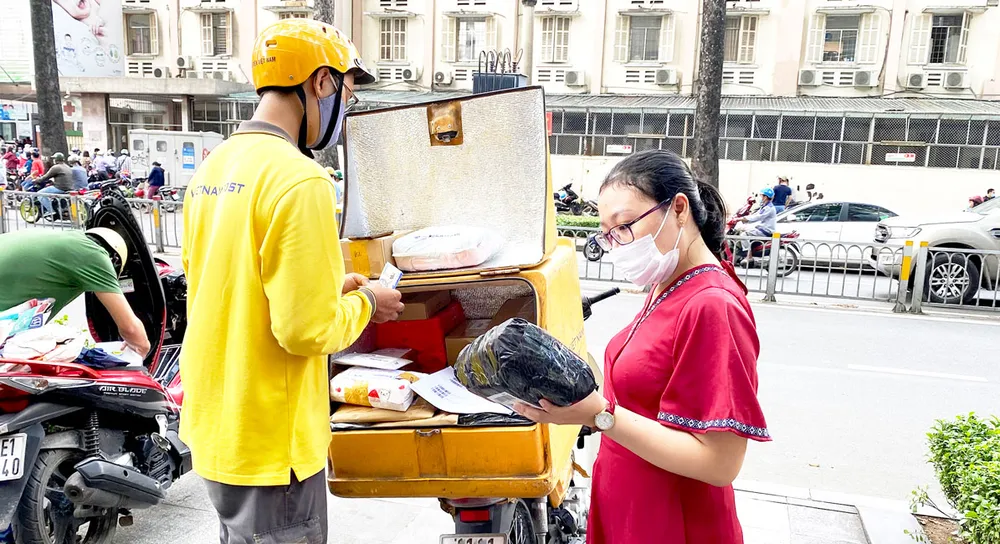 Thương mại điện tử thật giả lẫn lộn ảnh 1