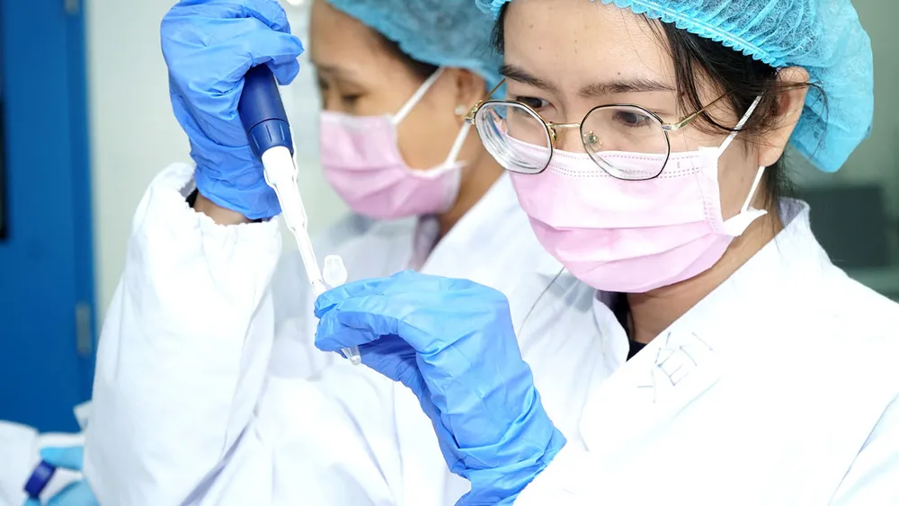 Nỗ lực thử nghiệm trên người trong tháng 9-10 ảnh 1