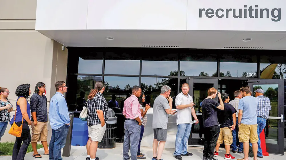 Làn sóng thất nghiệp và phá sản toàn cầu ảnh 1