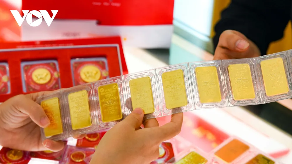 Giá vàng SJC lao dốc, xuống dưới mức 55 triệu đồng/lượng ảnh 1