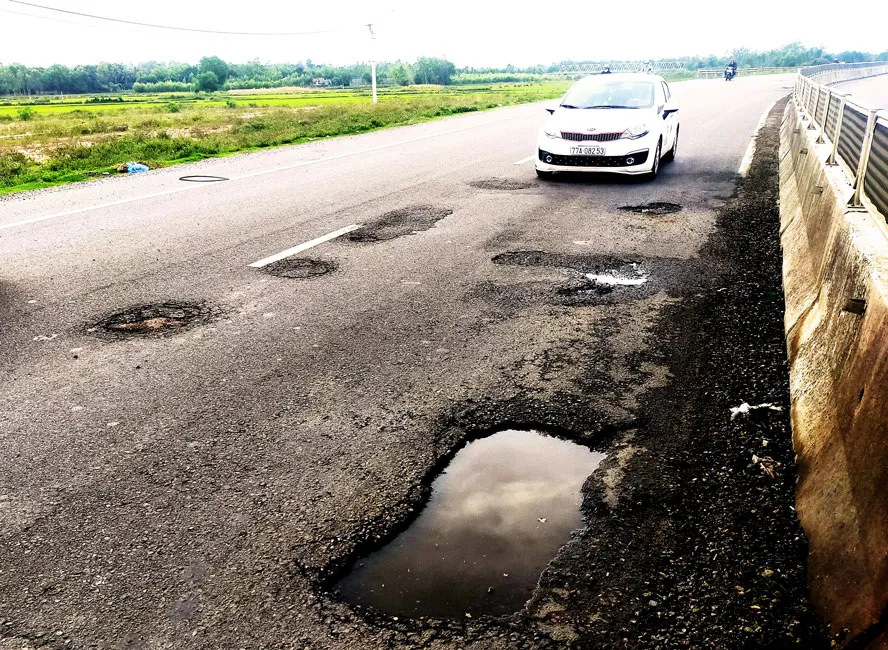 Sửa chữa quốc lộ 1A đoạn qua miền Trung - Cần giải pháp căn cơ ảnh 1