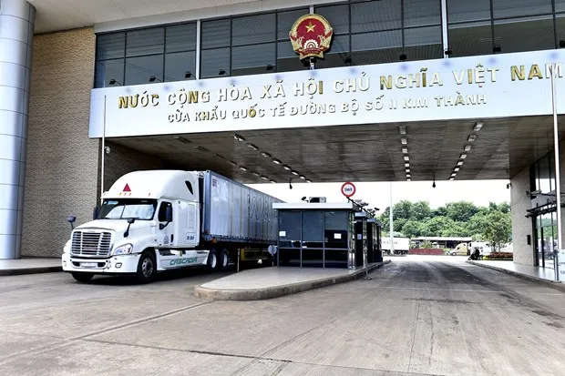 Can can thuong mai hang hoa cua Viet Nam thang du 16,99 ty USD hinh anh 1