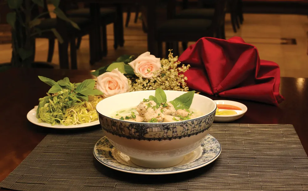 Không gian ẩm thực sang trọng phương Tây ảnh 5