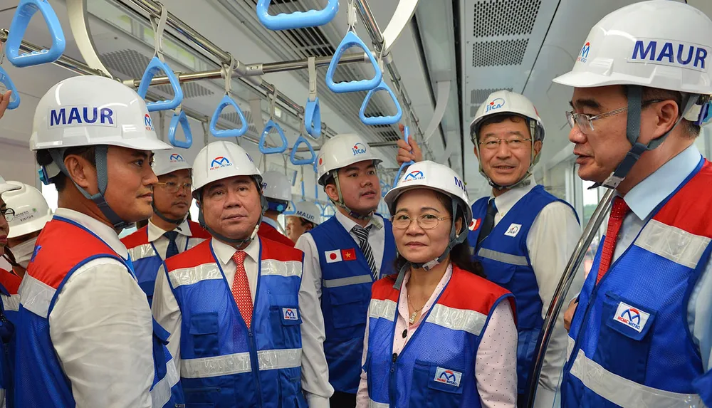 Cuối năm 2021, đoàn tàu tuyến metro số 1 vận hành ảnh 1
