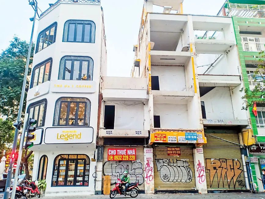 Nhà mặt tiền, shophouse “đóng băng” ảnh 1