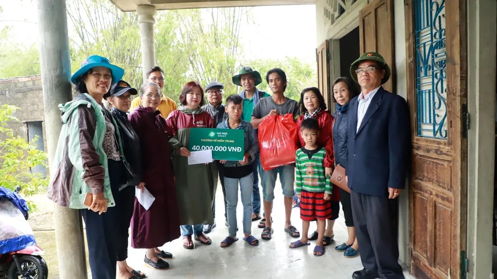 Tập đoàn BĐS Vạn Phúc ủng hộ 3 tỷ đồng cho đồng bào miền Trung bị lũ lụt ảnh 2