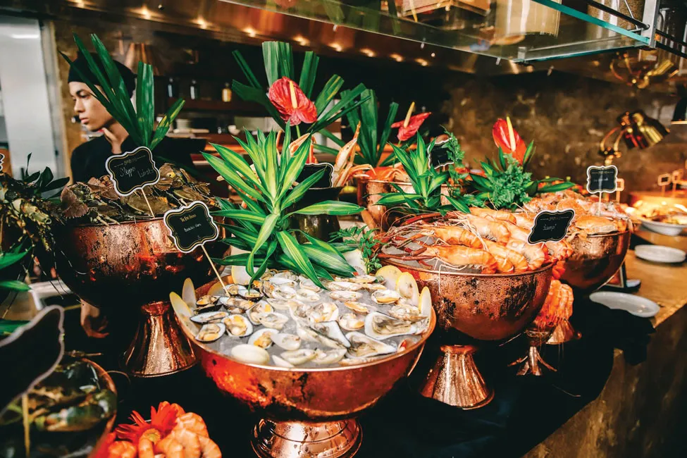 Đại tiệc trưa muộn đẳng cấp tại Social Club Saigon ảnh 1