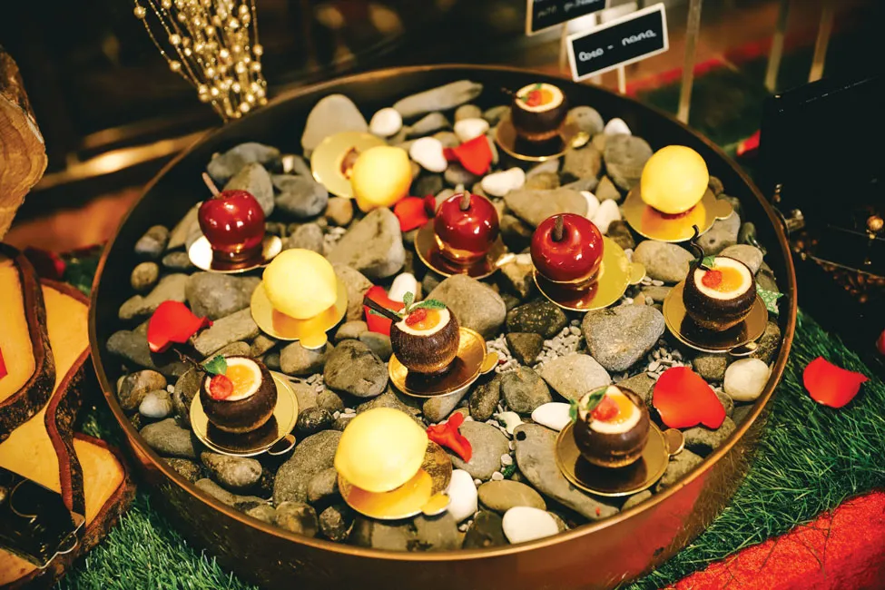 Đại tiệc trưa muộn đẳng cấp tại Social Club Saigon ảnh 2