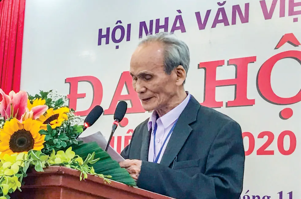 Chuyện văn & chuyện đời ảnh 2