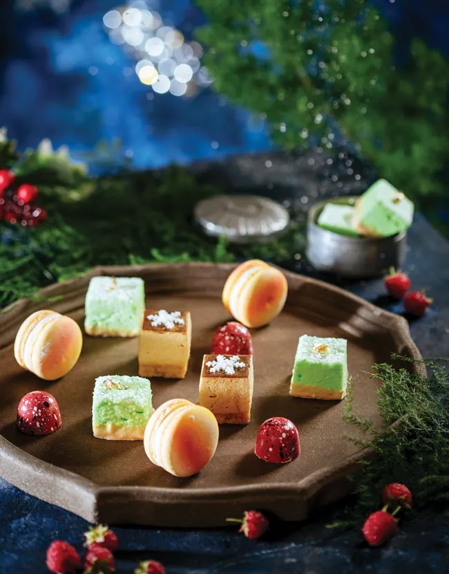 Hương vị lễ hội The Reverie Saigon ảnh 1