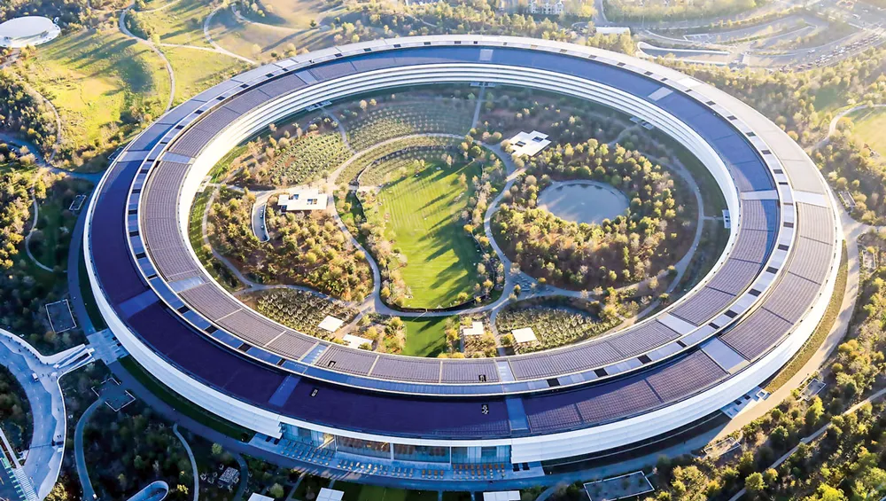 Steve Jobs “Phù thủy” công nghệ đế chế Apple ảnh 1