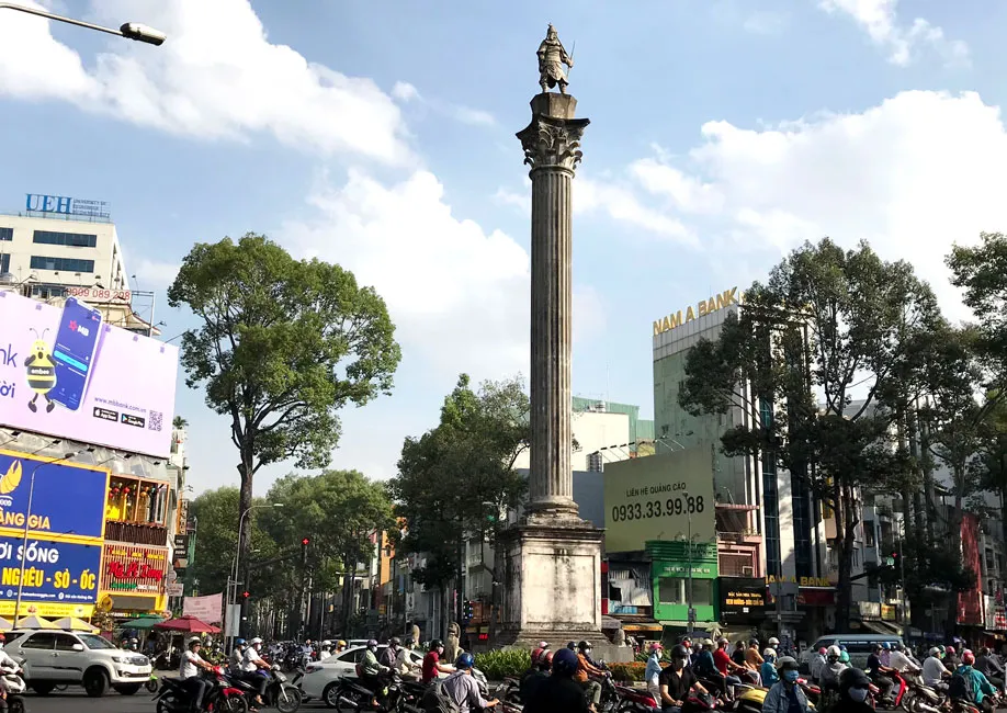 Cấp thiết tu bổ tượng đài ảnh 1