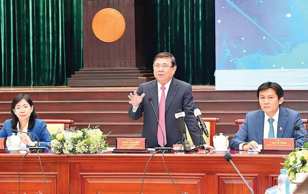 Doanh nghiệp, doanh nhân tạo nên “làn gió mới” cho sự phát triển của thành phố ảnh 1