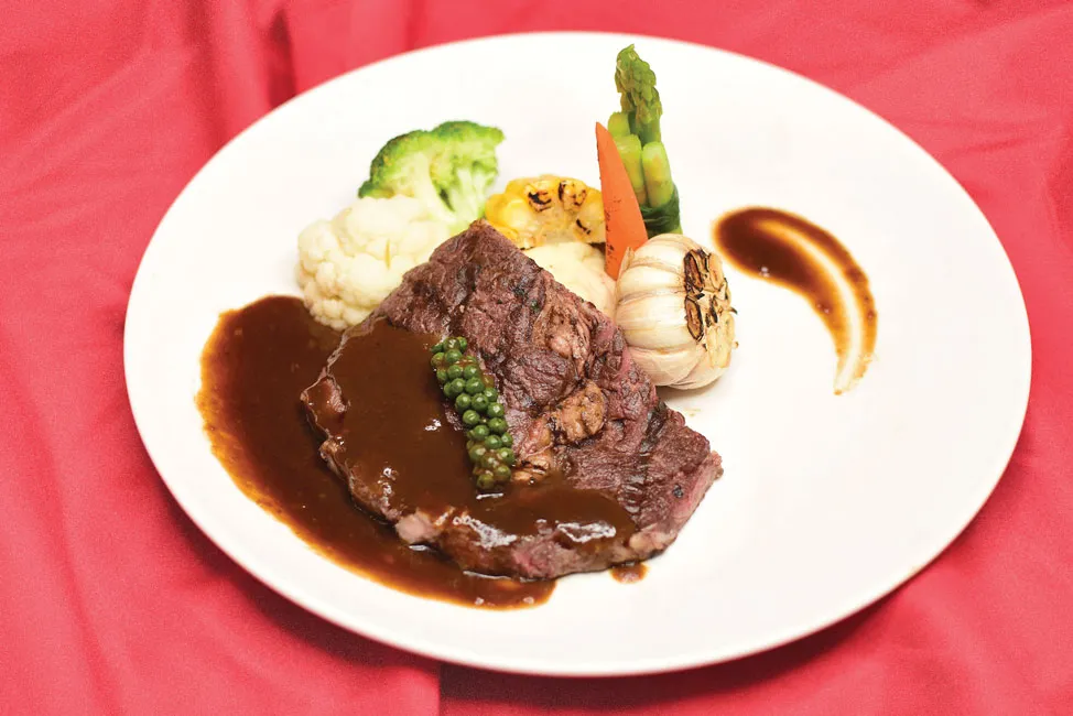 Đón đêm Giáng sinh diệu kỳ và dạ tiệc chào năm mới 2022 ảnh 4