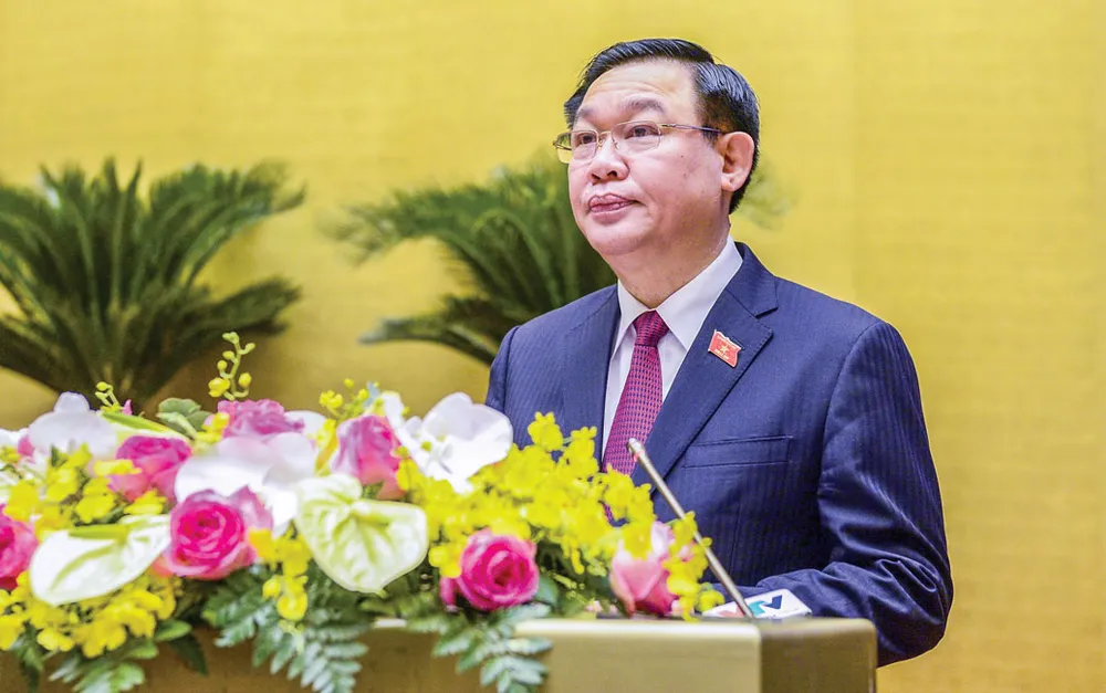 Hoàn cảnh đặc biệt và quyết sách đặc biệt ảnh 1