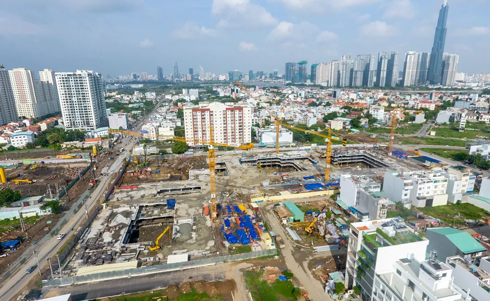 Thiếu nguồn cung nhà ở đã đẩy giá nhà tăng cao, lệch pha thị trường cũng do luật đá nhau.