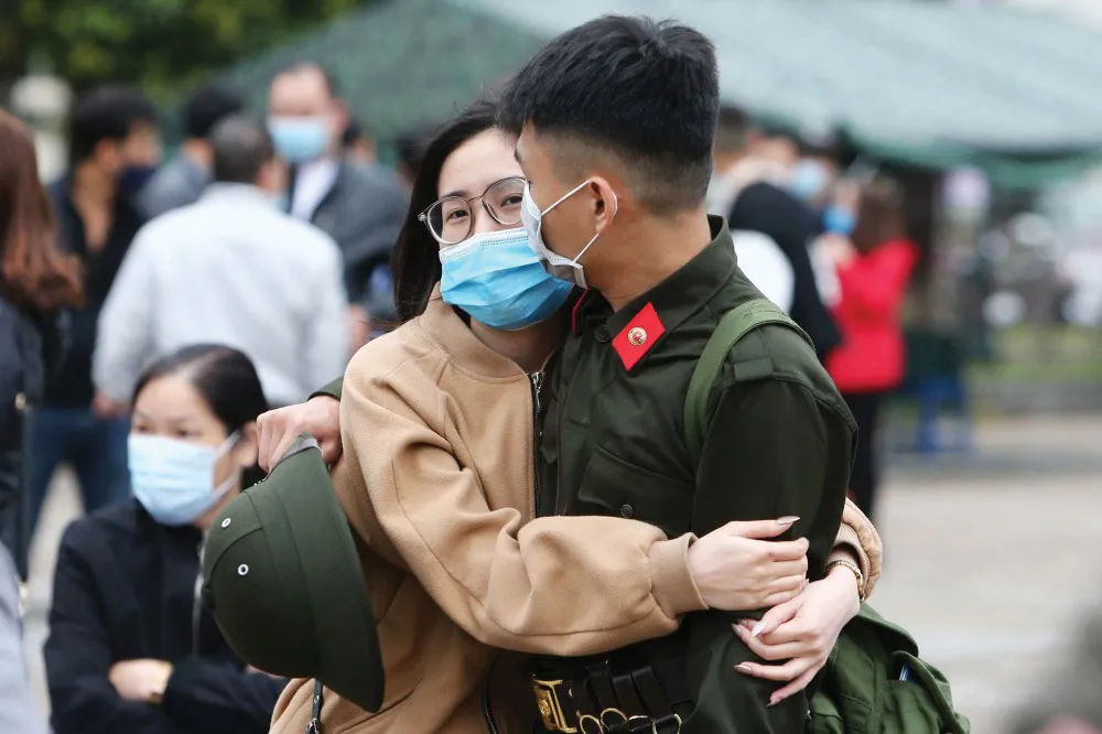 Thế hệ chúng tôi nợ mẹ một cái ôm ảnh 1