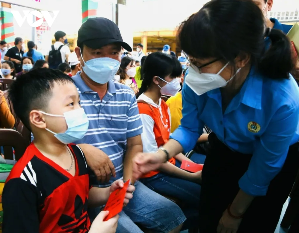 Khó mua nhà ở xã hội, công nhân lao động mong có chính sách nhà cho thuê ảnh 1