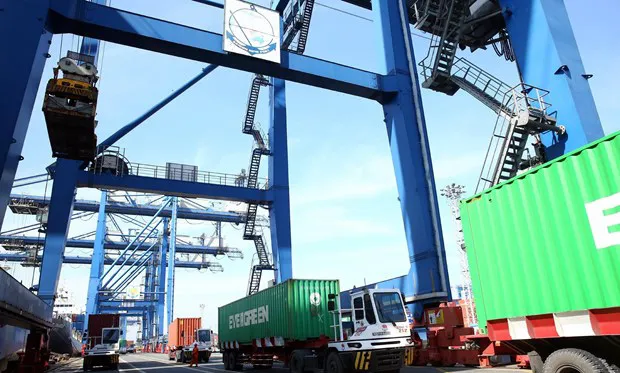 Xuất khẩu trong 4 tháng năm 2022 vượt 122 tỷ USD. (Ảnh: TTXVN)