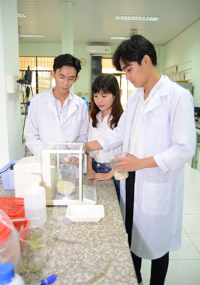 Trường ĐH Trà Vinh nhận hồ sơ xét tuyển đại học đợt 1 năm 2022 từ 22/7-20/8/2022 ảnh 13