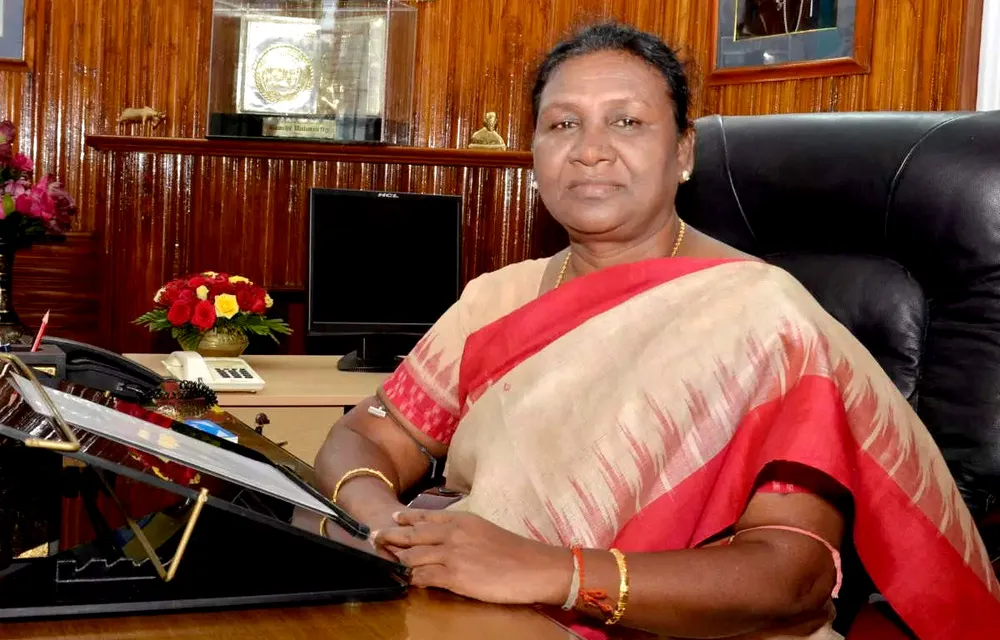 Droupadi Murmu - Từ cô bé bộ lạc đến nữ Tổng thống quyền uy