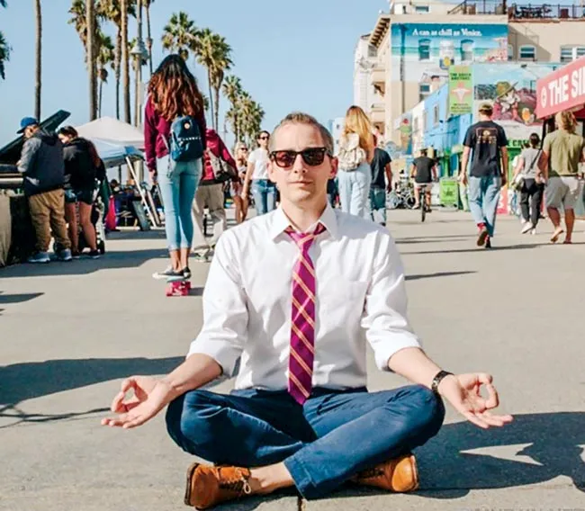 Thiếu tiền? Cổ phiếu hóa cuộc đời mình rồi bán nó! ảnh 1