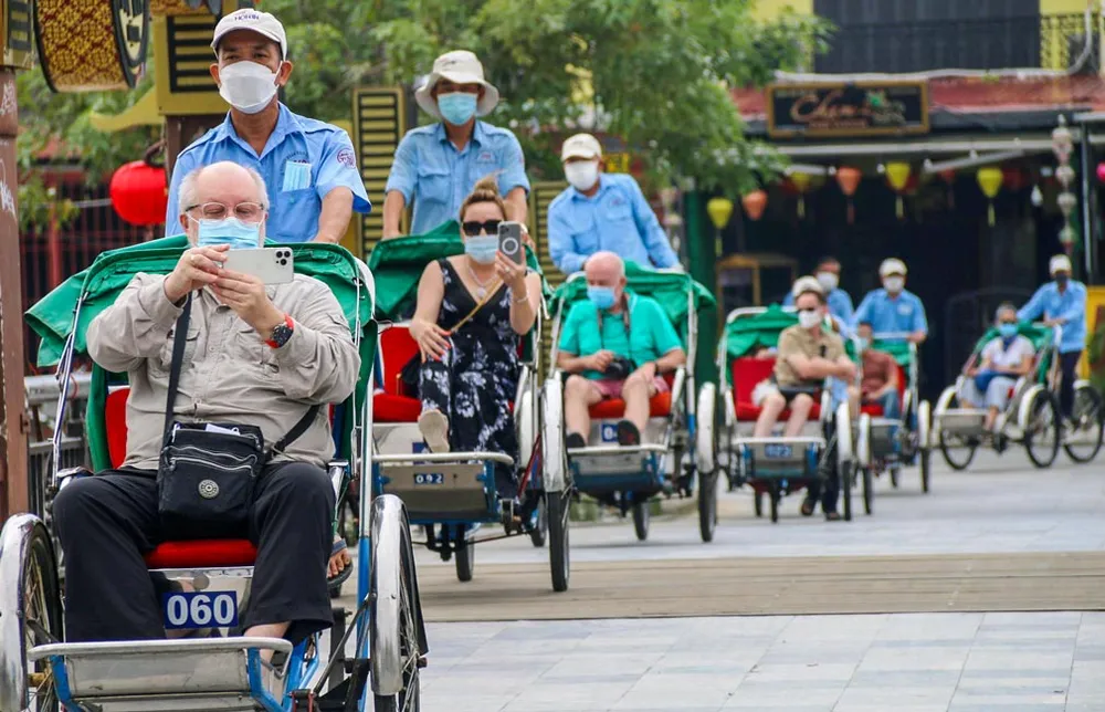 Cần khơi thông nhiều điểm nghẽn để thu hút khách du lịch quốc tế.