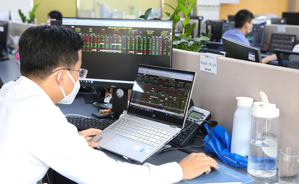 Bối cảnh thị trường chứng khoán như hiện nay có thể là cơ hội của nhà đầu tư. Ảnh: HOÀNG HÙNG