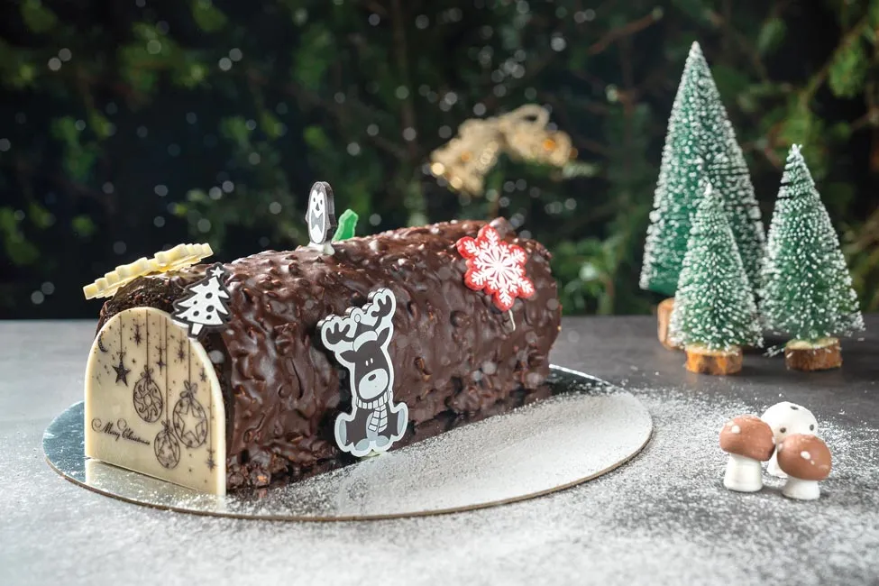 Ngập tràn lễ hội cuối năm tại Renaissance Riverside Hotel Saigon ảnh 4