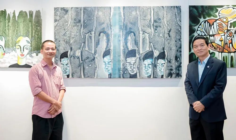 Thị trường tranh Việt ngày càng gắn kết họa sĩ và khách hàng.