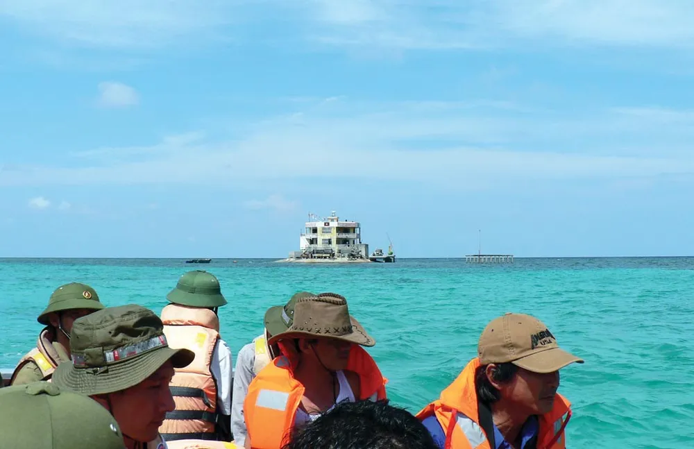 Đảo Tiên Nữ, hòn đảo cực Đông, nơi đầu tiên đón bình minh của Tổ quốc. Ảnh: TRẦN BÌNH