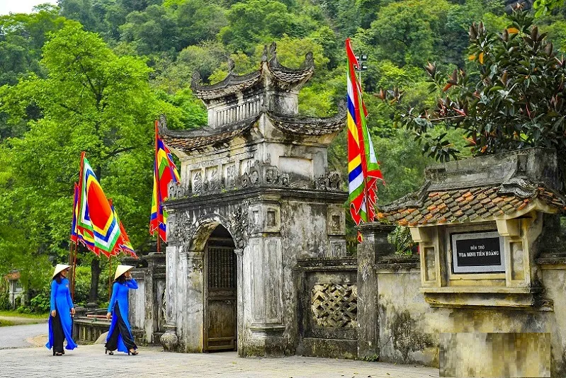 Đền thờ vua Đinh Tiên Hoàng.