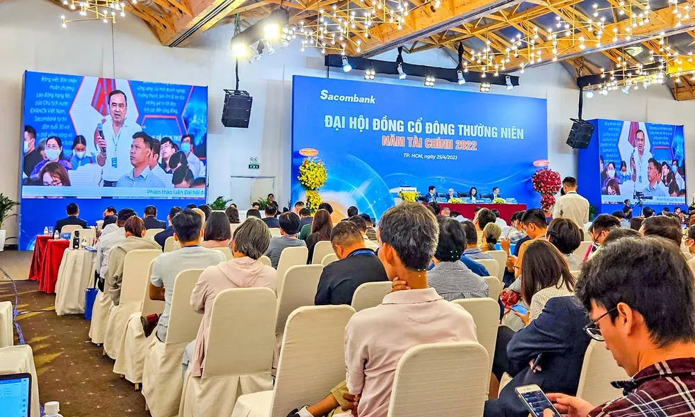 Tại ĐHCĐ Sacombank nhiều cổ đông đã chất vấn quyết liệt với ban lãnh đạo. 