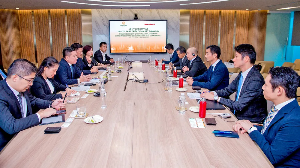 Toàn cảnh lễ ký kết hợp tác đầu tư phát triển dự án bất động sản và buổi làm việc chuyên sâu về Dự Án giữa Tập đoàn Hưng Thịnh và Tập đoàn Marubeni ngày 13-7-2023.