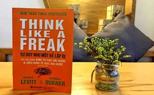 Tư duy như một kẻ lập dị 