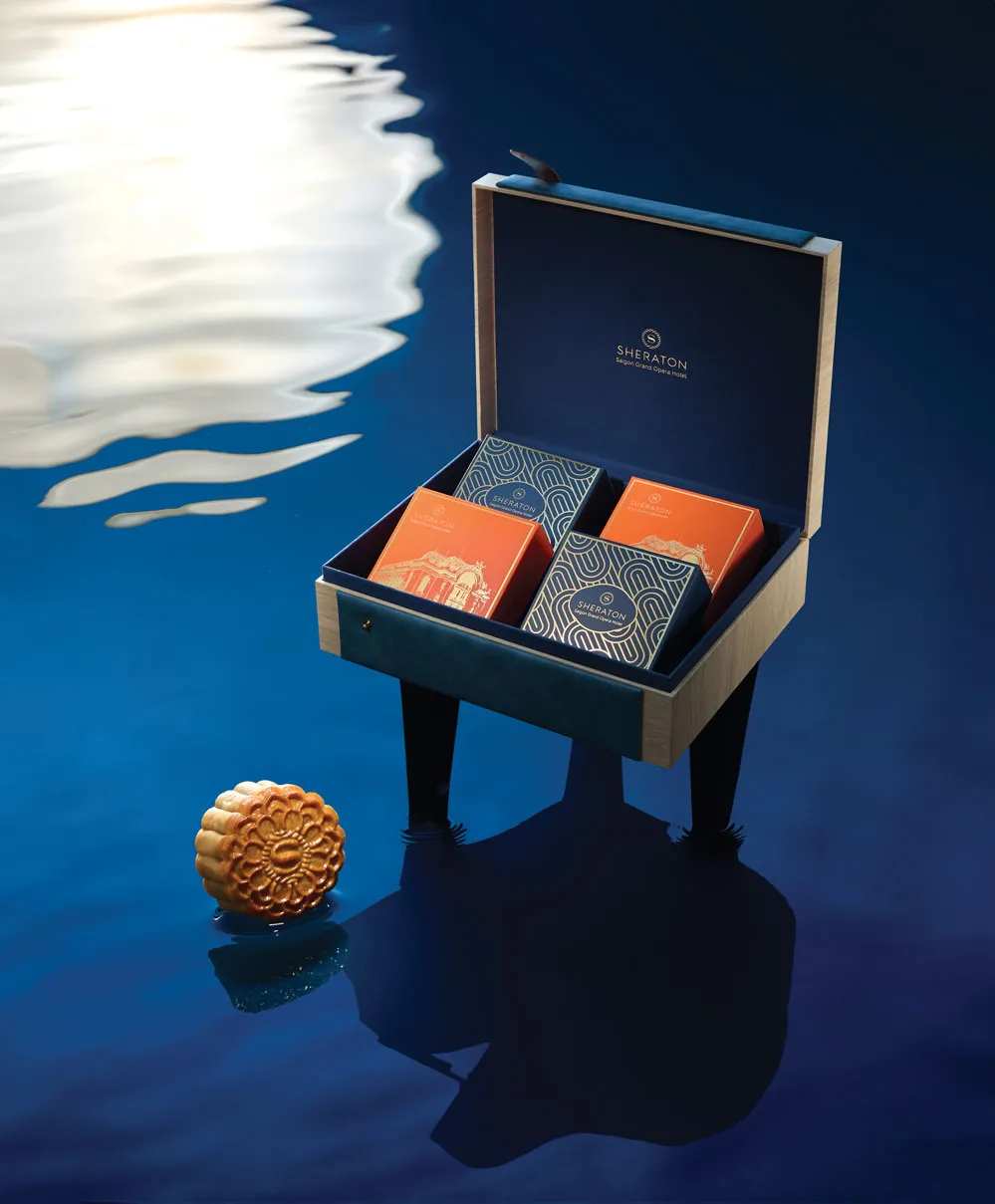 Sheraton-Saigon-Grand-Opera-Hotel---Bo-Suu-Tap-Banh-Trung-Thu-2024-(4).jpg