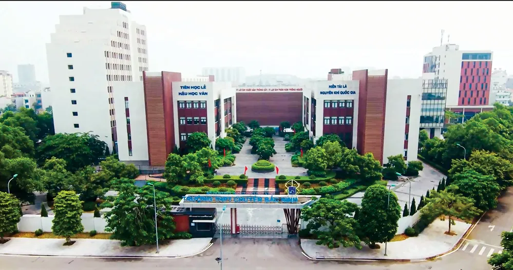 Trường THPT chuyên Bắc Ninh.