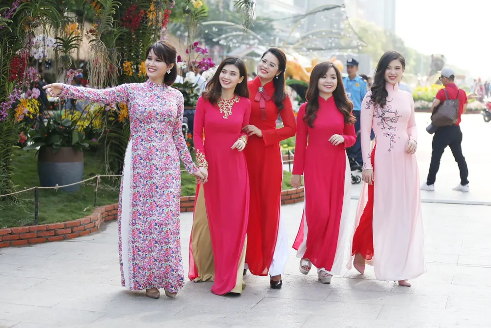 Rộn ràng Đường hoa Nguyễn Huệ trước giờ khai mạc  ảnh 3