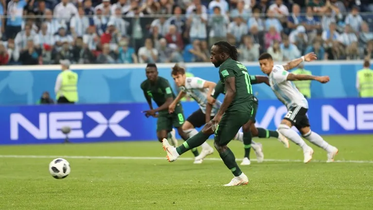 Nigeria - Argentina 1-2, Messi và Rojo ghi bàn, Argentina òa khóc ảnh 6