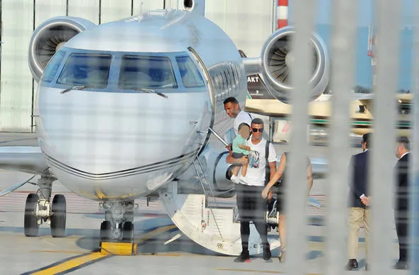 De Laurentiis lột trần bí mật thương vụ Juventus mua Ronaldo ảnh 3