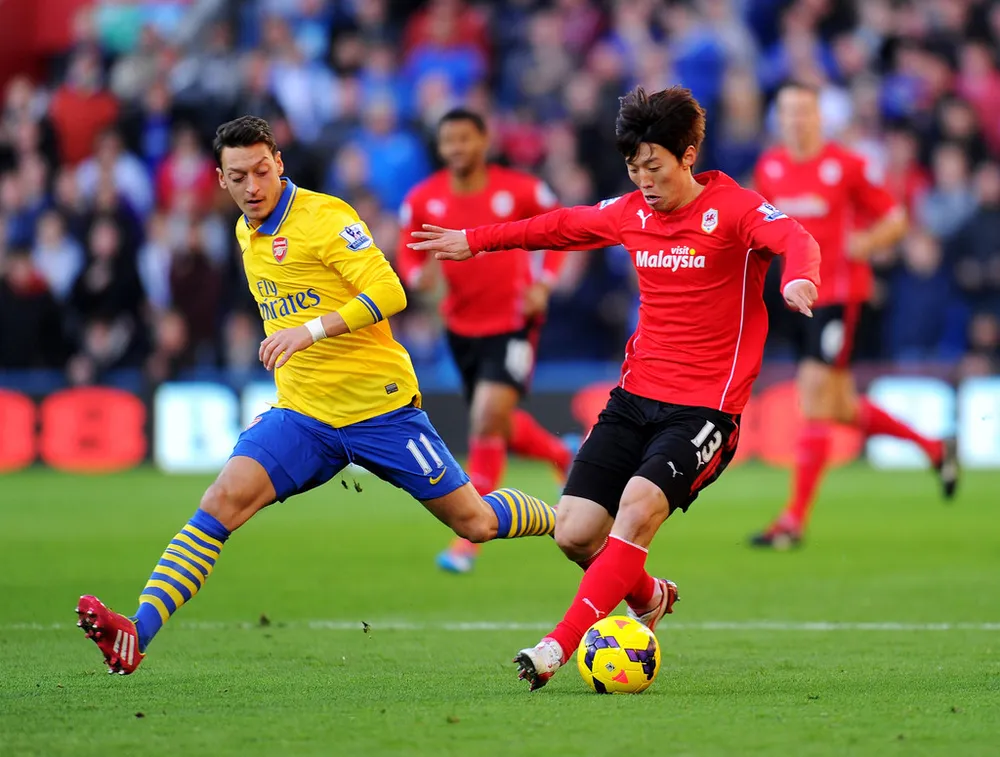 Mesut Oezil hy vọng trở lại đội hình. 