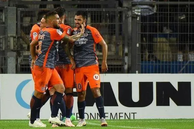 Cựu vương nổi dậy