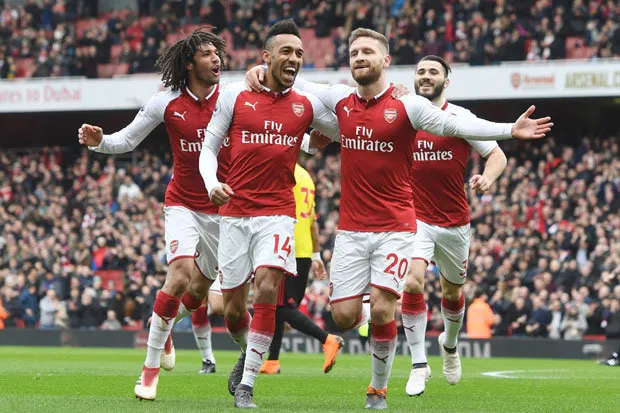 Mustafi, Aubameyang ăn mừng bàn thắng