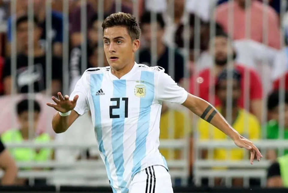 Paulo Dybala trong màu áo Argentina.