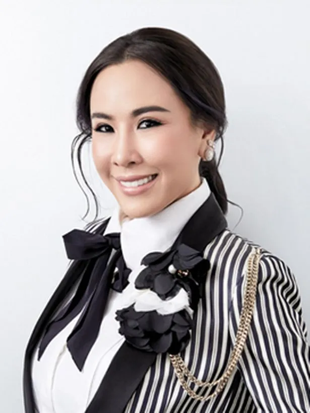 Làng bóng Anh bàng hoàng trước thảm kịch của Chủ tịch Leicester City ảnh 6