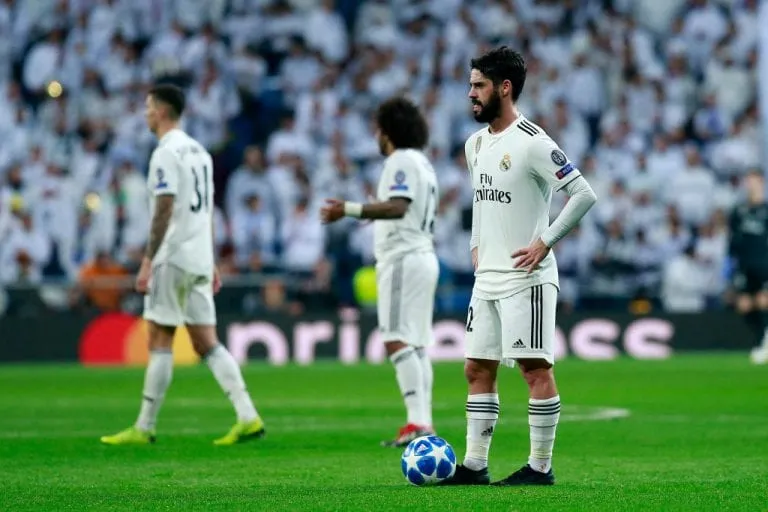 Isco từ chối mang băng thủ quân Real Madrid