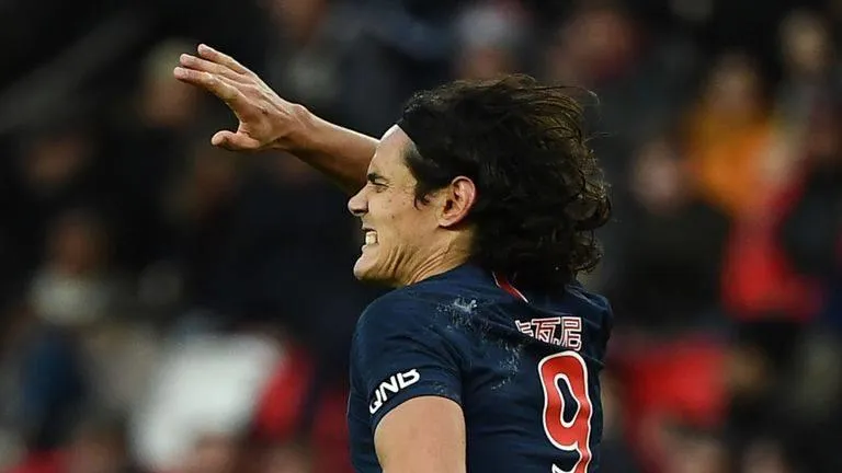 Edinson Cavani trở lại tập luyện